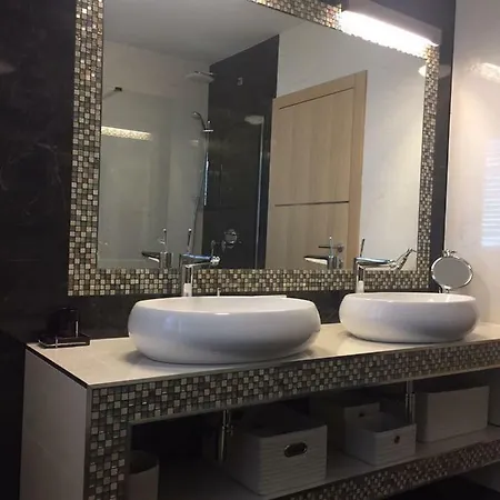 Luxury White Violeta Apartment *