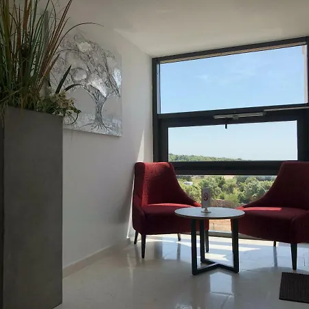 Apartment Luxury White Violeta *