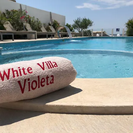 Apartment Luxury White Violeta Mandre
