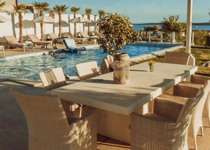 Apartmán Luxury White Violeta Mandre