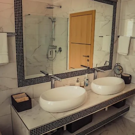 Luxury White Violeta * ماندري