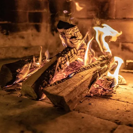 Luxury White Violeta Апартаменты