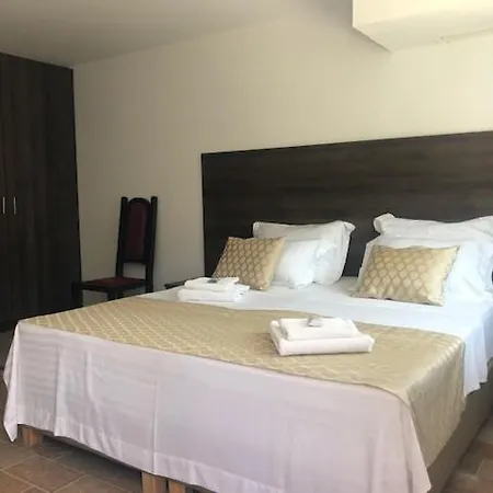 Luxury White Violeta Apartment
