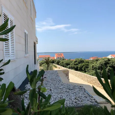 Luxury White Violeta Апартаменты