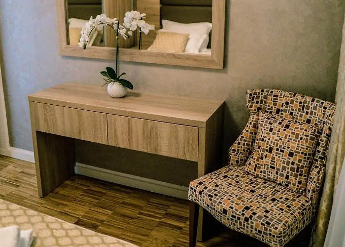 Luxury White Violeta Apartman Mandre