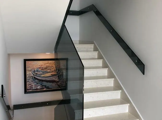 Luxury White Violeta