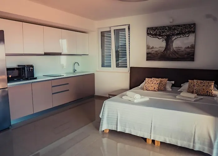 Luxury White Violeta Lejlighed *