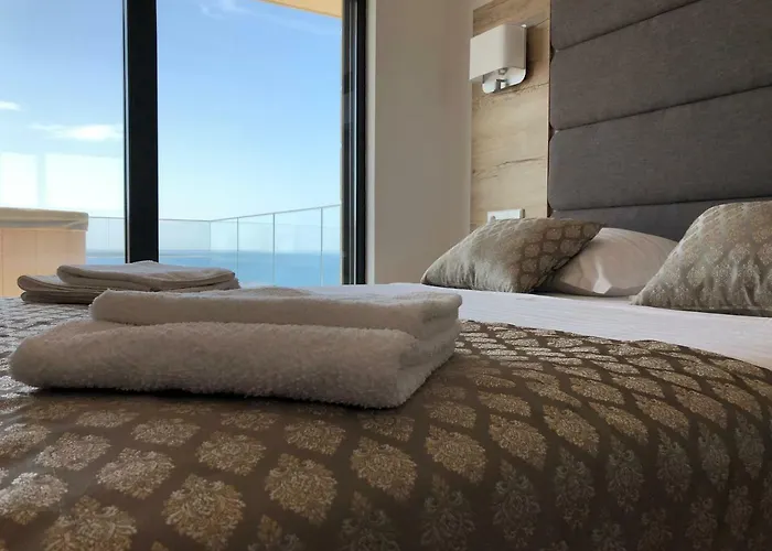 Luxury White Violeta *